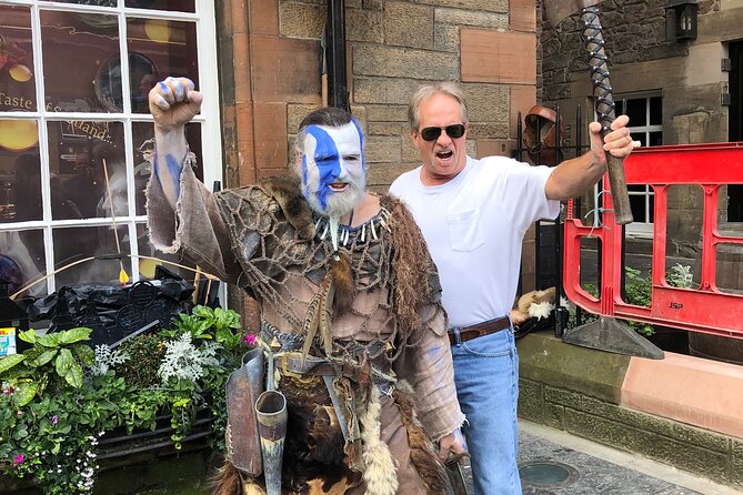 Private 4 Hour Tour of Edinburgh in a Spacious 6-seater Mercedes - Visiting Edinburgh Castle and Holyrood Palace