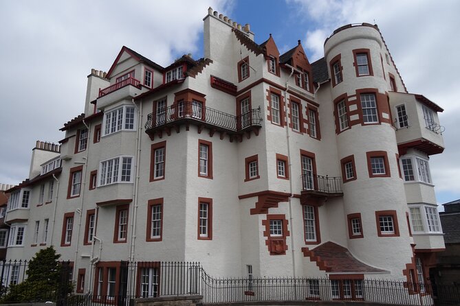 Private 4 Hour Tour of Edinburgh in a Spacious 6-seater Mercedes - Top Views from Arthur’s Seat and Calton Hill