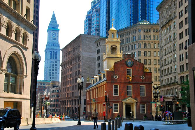 Private 4-hour Walking Tour in Boston with official tour guide - Exploring Faneuil Hall Marketplace and Quincy Market
