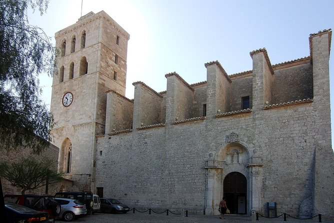 Private 4-hour walking tour of Ibiza with official tour guide - Strolling Through Plaça de Vila and the Marina Neighborhood