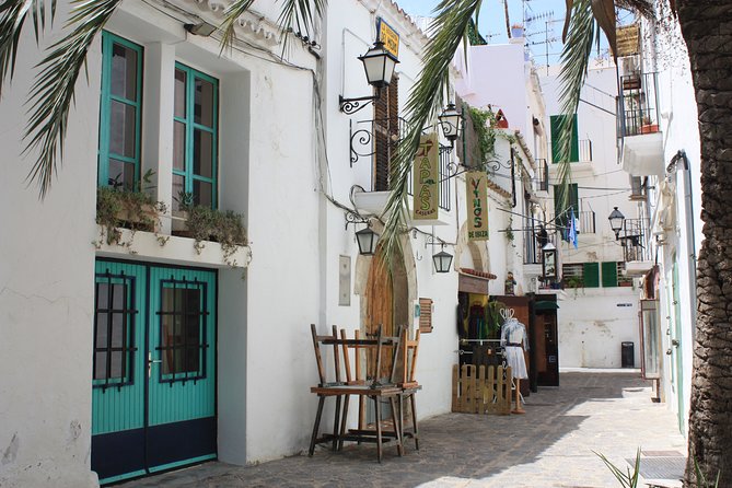 Private 4-hour walking tour of Ibiza with official tour guide - Ibiza Old Town Private Walking Tour: A Historic Journey