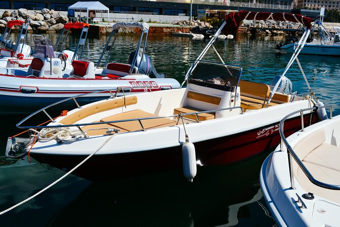 Private 40hp Boat Tour of the Amalfi Coast and Positano - The Experience of the Guides and Skippers