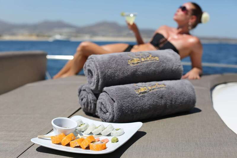 Private 45' Yacht in Cabo - Iconic Sightseeing: Exploring Cabos Famous Coastal Landmarks