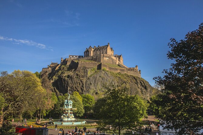 Private 4h Walking Tour in Edinburgh with Edinburgh Castle Tour - Key Points