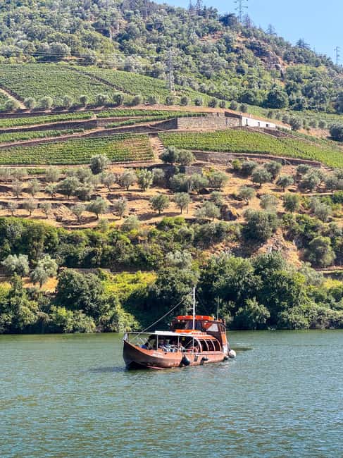 Private 4x4 Jeep Tour in the Douro - Value and Suitability