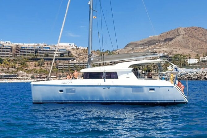 Private 5 hour catamaran cruise in south of Gran Canaria - The Experience of the Friendly Hosts
