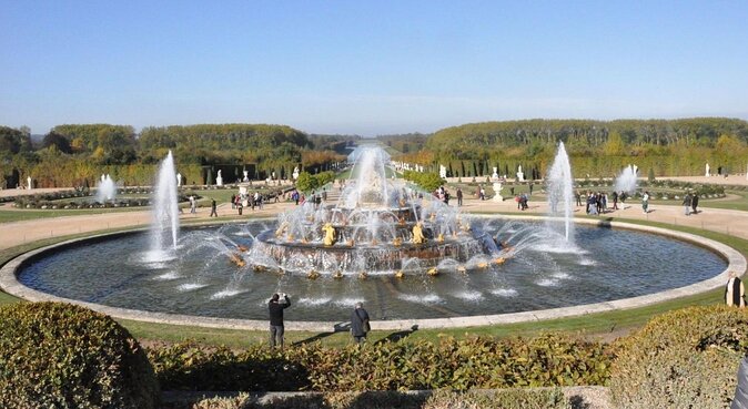 Private 5-hour round transfer to Versailles from Paris. Best offer! - Key Points