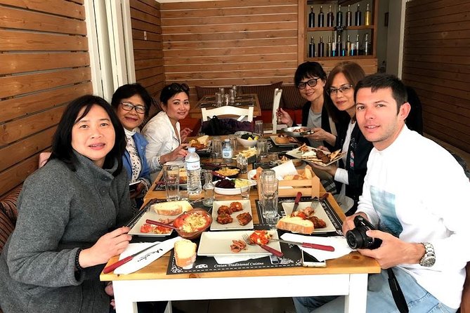 Private 5 Hours Highlights Tour by Native Guide with Wine Tasting - Kamari Beach: Relaxation by the Volcanic Shore