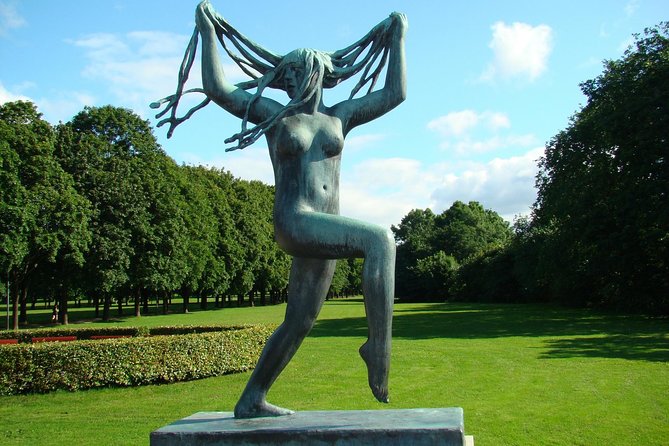 Private 5-hrs Oslo Exclusive Driverguide Luxury Limo/Van-Tour incl Museums - Ekebergparken for City Views and Landmarks