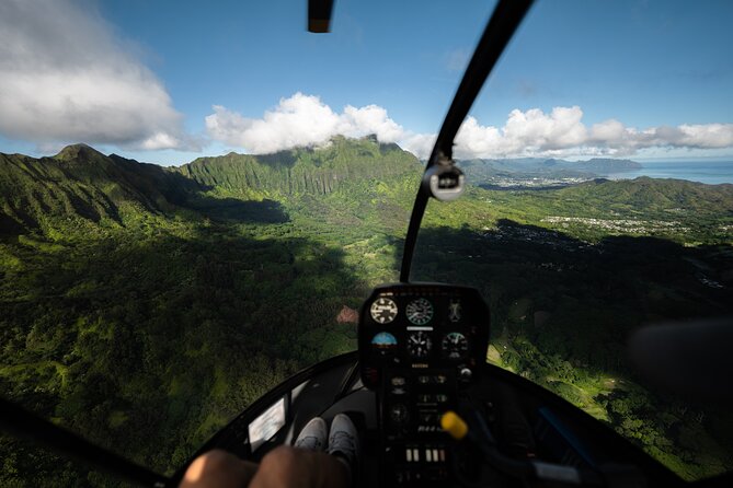 Private 60 Minutes Helicopter Tour in Honolulu - Highlights of Honolulu’s Landmarks from Above