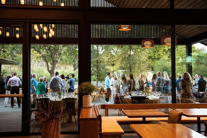 Private 6hr Wine Tour with Priority Wine Pass 2-for-1 Tastings - How the Tour Combines Private Transport with Personalization