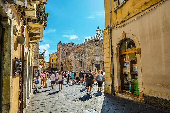 Private 8-hour Excursion to Taormina and Castelmola from Messina - Shopping and Panoramas on Corso Umberto