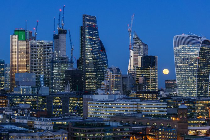 Private 8-hour Tour of London: Private driver & licensed guide w/ Hotel Pick Up - Westminster Abbey and Parliament: Architectural Marvels