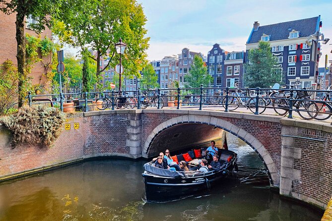 Private 90 Minute Amsterdam Canal Belt Exploration Cruise - Experience a Private 90-Minute Amsterdam Canal Belt Exploration Cruise