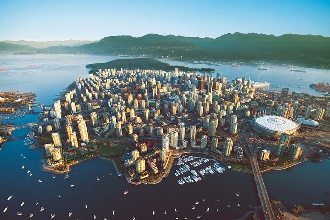 Private Accessible Vancouver Airport (YVR) Transfer to City of Vancouver - Key Points