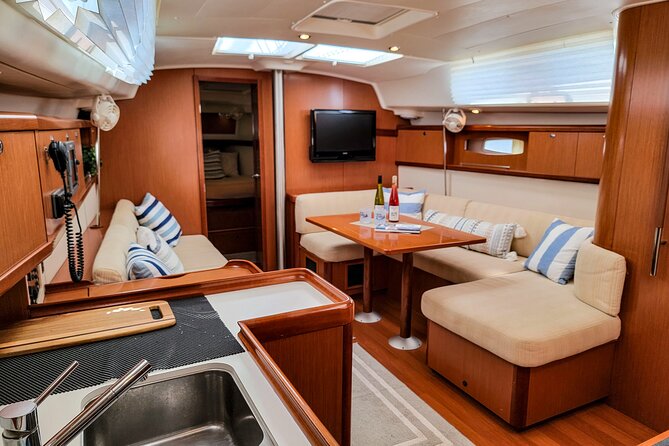 Private Afternoon Sailing/Dolphin & History Tour on 43ft Mystique - Included Beverages and Comfort Amenities