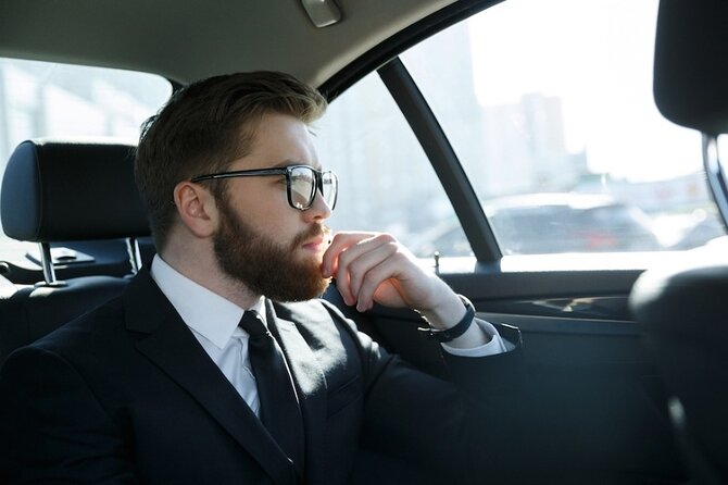 Private Airport Transfer between Paris and Parisian Airports - Key Points