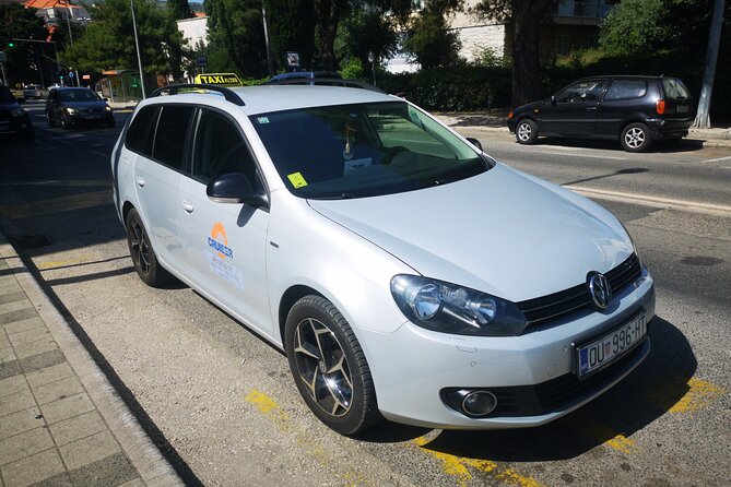 Private AirPort Transfer Dubrovnik by CRUISER TAXI - Enhancing Your Journey with WiFi and Bottled Water