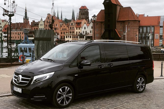 Private Airport Transfer: From Gdansk Airport to Gdynia (PAX 7) - Key Points