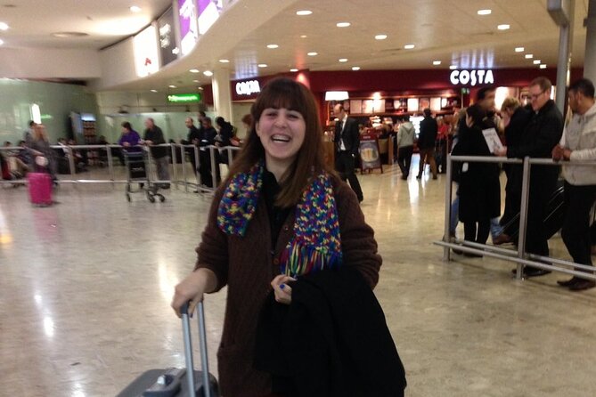 Private Airport transfer From or to Edinburgh airport (One way transfer) - Ease of Booking and Meeting Points