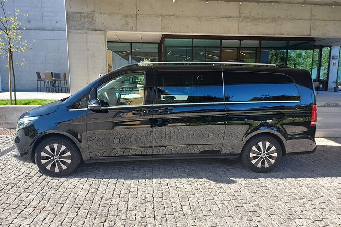 Private Airport Transfer from Porto to the Airport - Cost-Effective, Transparent Pricing with No Hidden Charges