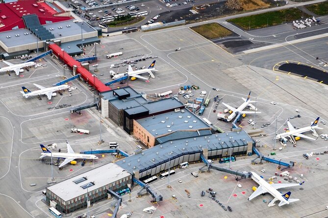 Private Airport Transfer from Reykjavik to Keflavik Int. Airport - From Keflavik Airport to Downtown Reykjavik in Comfort