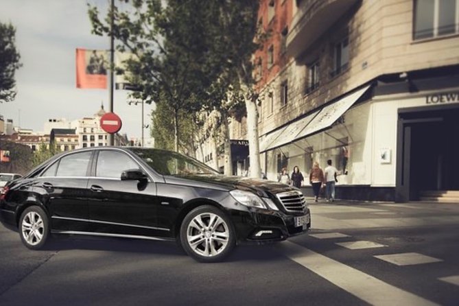 Private airport transfer: from the airport to the city of Luxembourg - Cost-effectiveness and added value of this transfer service