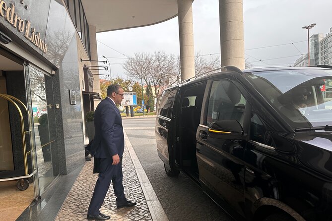 Private Airport Transfer in Lisbon - Smooth and Reliable Lisbon Airport Transfers with Luxury Driver