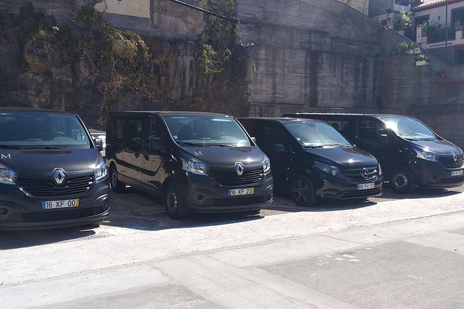 Private airport transfer to Funchal 8 people more return - Comfortable Private Transfer from Madeira Airport to Funchal