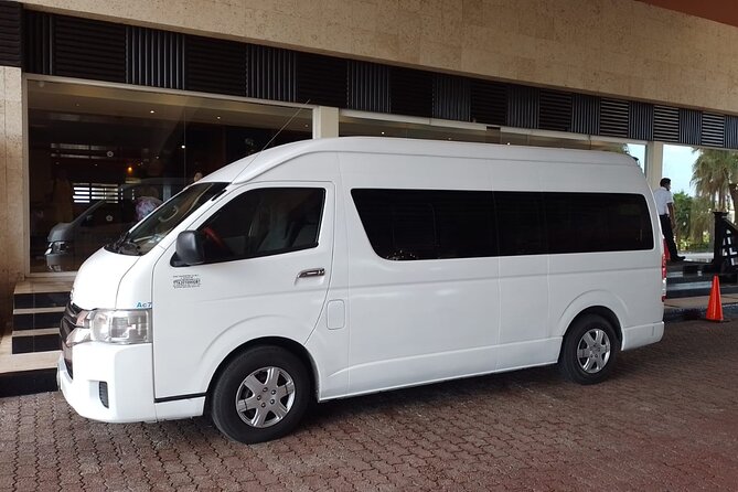 Private Airport Transfers Cancun : to Cancun Hotel Zone - Smooth Start with Private Airport Transfers in Cancun for Just $40