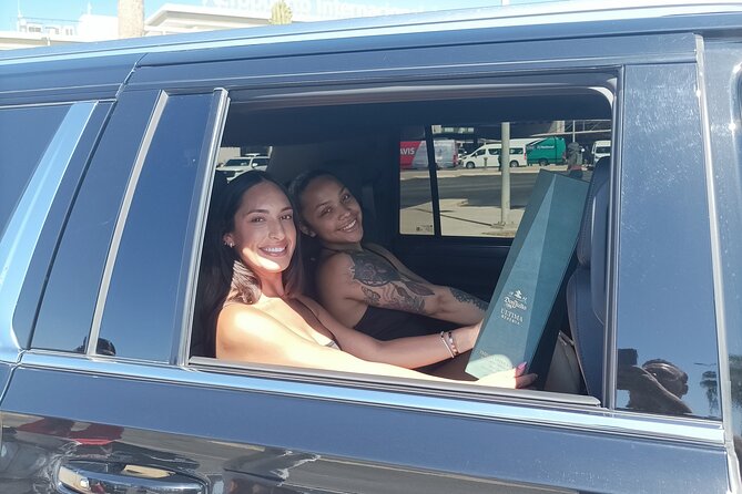 Private Airport Transportation in Cabo San Lucas - Clean, Comfortable Vehicles with professional Drivers