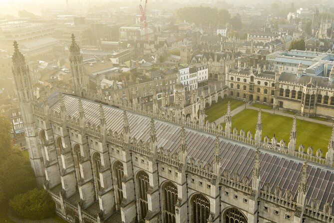 Private | Alumni-Led Cambridge Uni Tour w/opt Kings College Entry - The Myths and Mysteries of Queens’ College