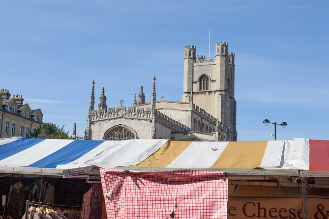 Private | Alumni-Led Cambridge Uni Tour w/opt Kings College Entry - Walking Along the College Backs Near King’s College