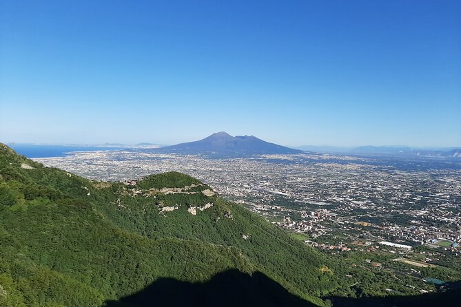 Private Amalfi Transfer from Napoli with English Speaking Driver - Who Will Enjoy This Service Most?