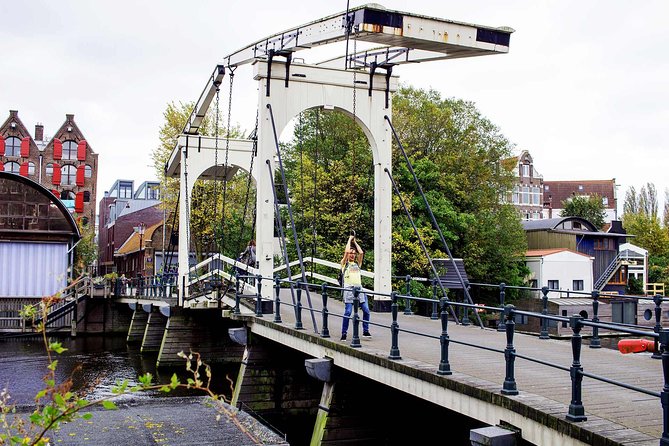Private Amsterdam Bike Tour with a local guide (also for families) - Discover Amsterdam’s Historic Waterfront and Iconic Buildings