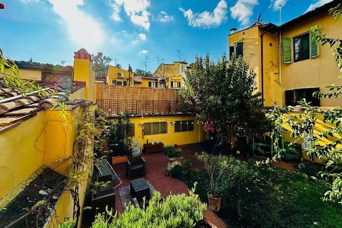 Private and authentic cooking class experience with family - Key Points