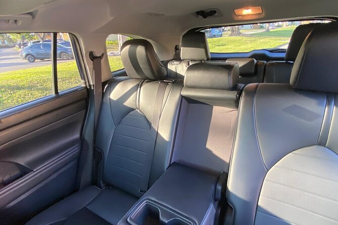 Private and Exclusive Tourist Transportation in Miami - Comfortable and Private SUV for Small Groups