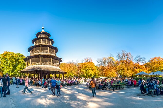 Private and full rickshaw tour in the English Garden - Exploring the Iconic English Garden