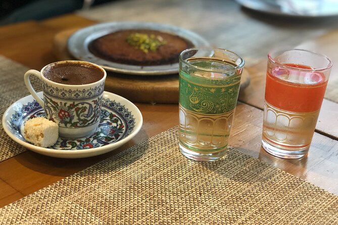 Private and guided Food and Culinary Tour of Istanbul - Secret Dishes and Local Food Spots in Kadikoy