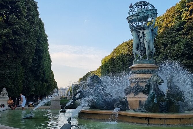 Private and secret tour of Saint-Germain-des-Prés - Exploring the Heart of the District at Place Saint-Sulpice