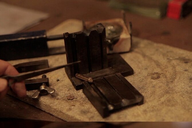 Private Antwerp's Diamonds and Jewellery Old City Center Historic Tour - The Historic Heart of Antwerp’s Diamond Trade: Grote Markt and Wisselstraat