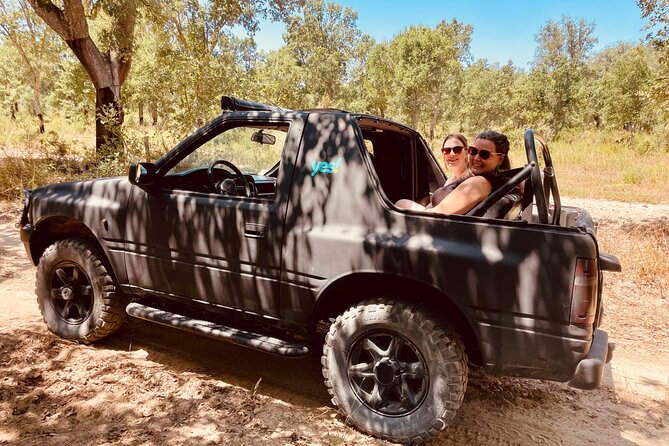 Private Arrábida & Sesimbra Jeep Tour: Beach Picnic from Lisbon - Exploring Sesimbra’s Historic Castle and Town