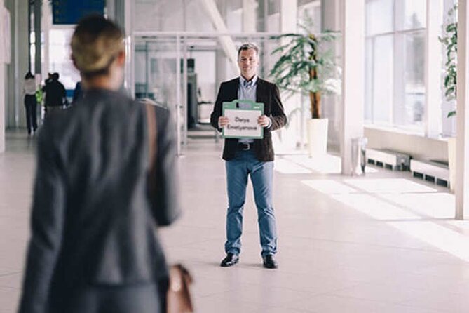 Private Arrival Transfer from Charles de Gaulle airport CDG to Paris city - The Vehicle and Capacity for Your Paris Transfer