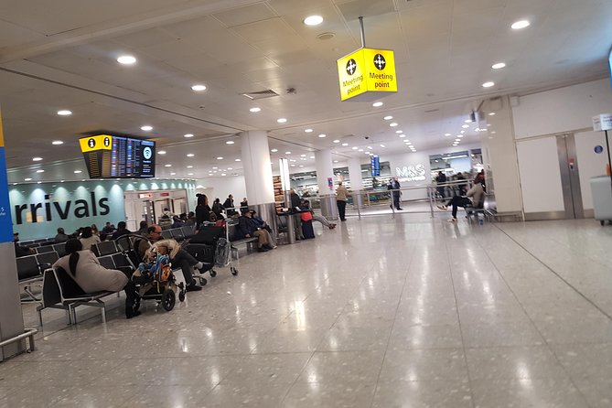 Private Arrival Transfer from Heathrow Airport to London - Booking Process and Group Size Limitations