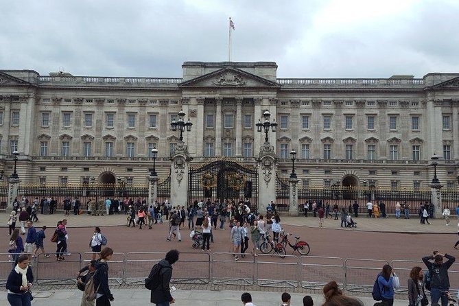 Private Arrival Transfer: Gatwick Airport to Central London - Booking and Cancellation Policies