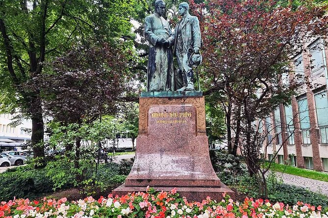 Private audio book city rally around Cologne Cathedral and the Old Town - The Experience of Solving Puzzles Around Cologne Cathedral