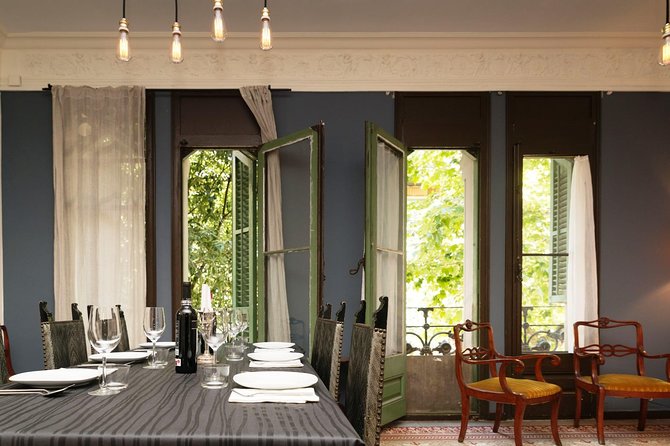 Private Authentic Paella Cooking Class in Barcelona with Josh - What Sets This Class Apart from Other Cooking Experiences