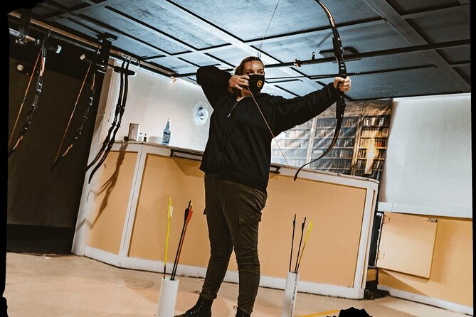 Private Axe Throwing for 1 Hour - The Excitement of the Tournament and Friendly Competition