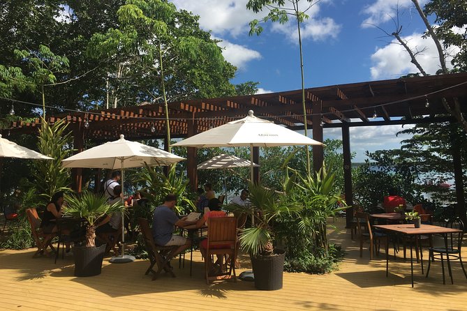 Private - Bacalar sailing across the mesmerizing waters - Water Activities and Onboard Comforts