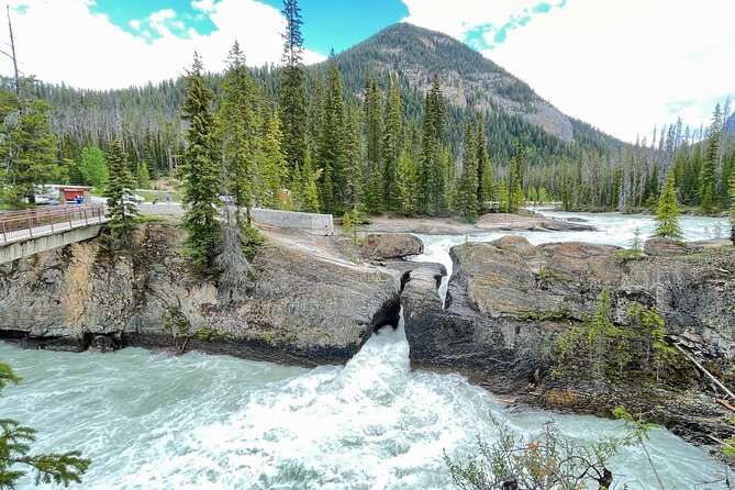 Private Banff and Yoho National Park Tour with Moraine Lake - The Natural Bridge: Waters Sculpting Power